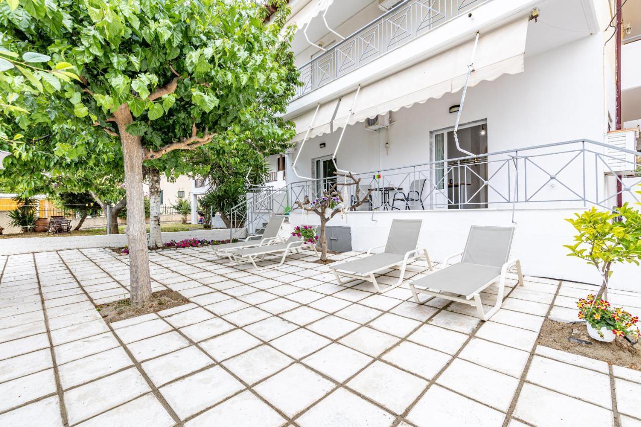 Skioni Apartments Nea Skioni Bagian luar foto